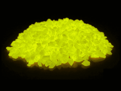 pierre luminescentes jaune