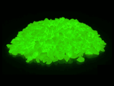 pierre luminescentes verte